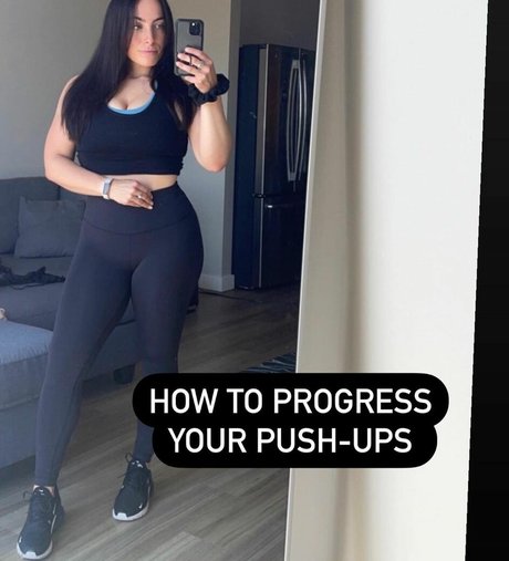 Nagie wyciekłe zdjęcie OnlyFans od Sydney Martichuski