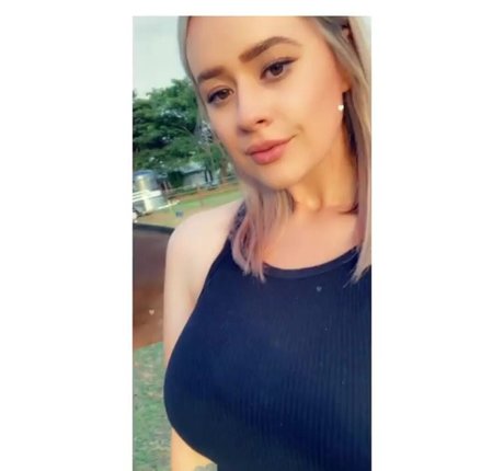 Nagie wyciekłe zdjęcie OnlyFans od Kathryn