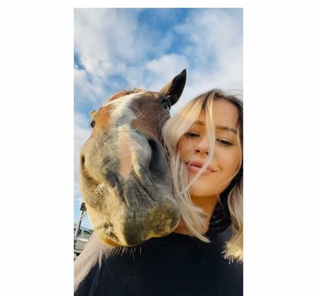 Nagie wyciekłe zdjęcie OnlyFans od Kathryn