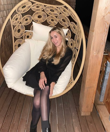 Nagie wyciekłe zdjęcie OnlyFans od Giulia Gwinn