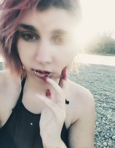 Skylar Rose Zombiez