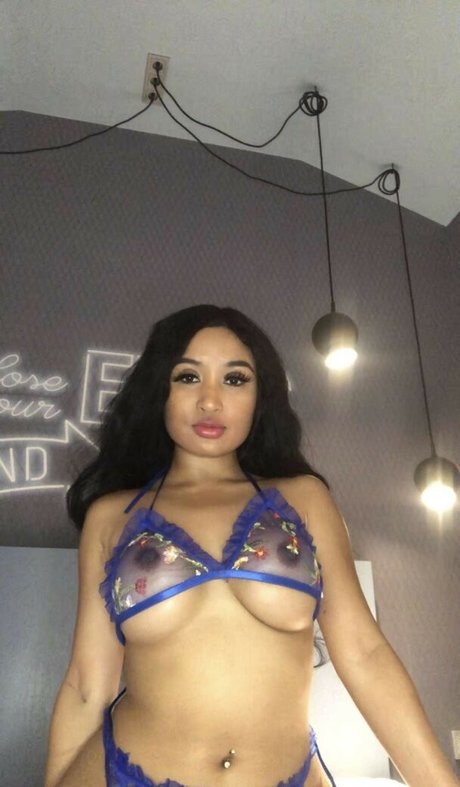 Sexybutgoodgirl