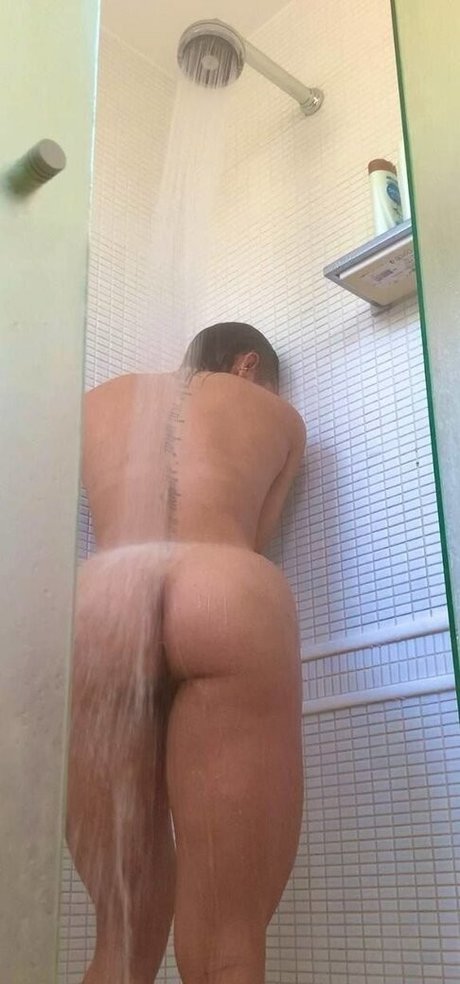 Nagie wyciekłe zdjęcie OnlyFans od Karen Feaz