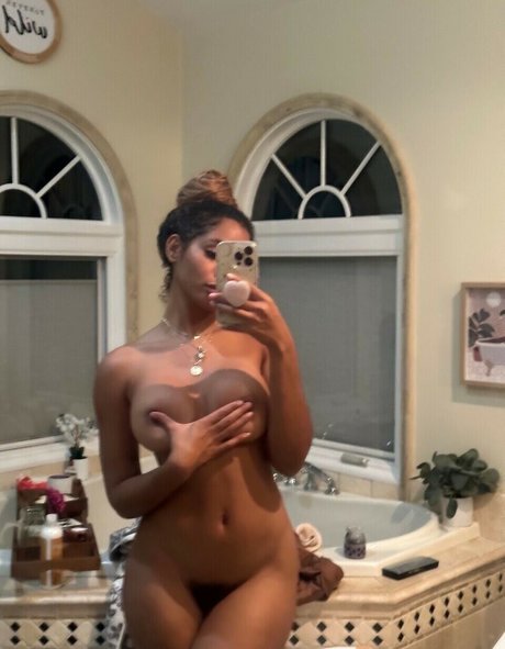 Helayna Marie
