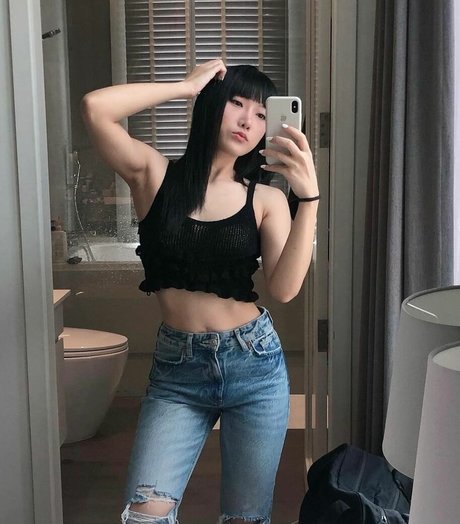 Nagie wyciekłe zdjęcie OnlyFans od Suziearomdee