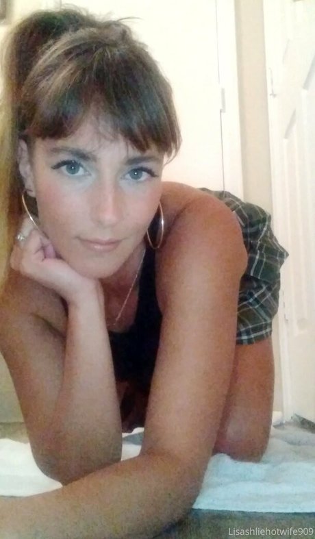 Lisaashhotwife909