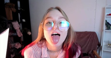 Nagie wyciekłe zdjęcie OnlyFans od Lana Delmar