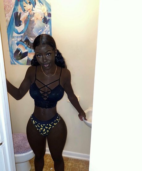 Nagie wyciekłe zdjęcie OnlyFans od Lazelle Doll