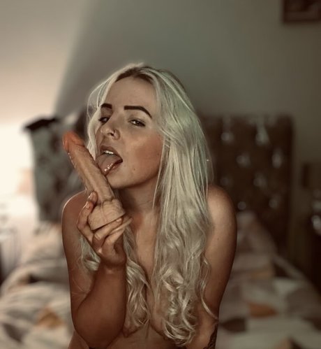 Nagie wyciekłe zdjęcie OnlyFans od Naughtychlo