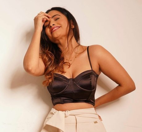 Nagie wyciekłe zdjęcie OnlyFans od Desi Nri