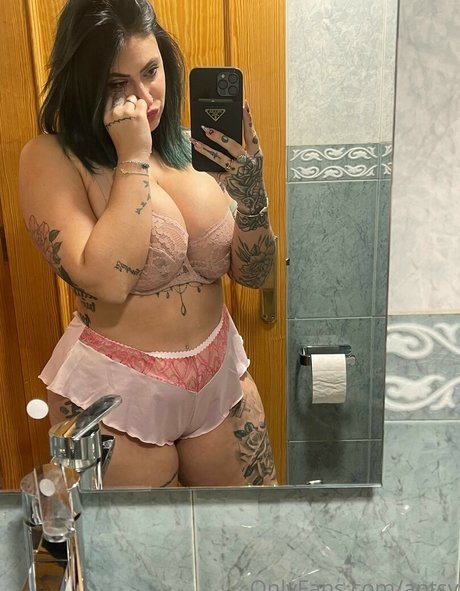 Nagie wyciekłe zdjęcie OnlyFans od Antsy