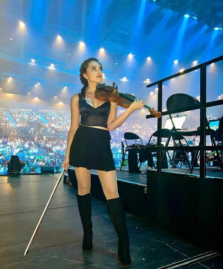 Nagie wyciekłe zdjęcie OnlyFans od Esther Abrami
