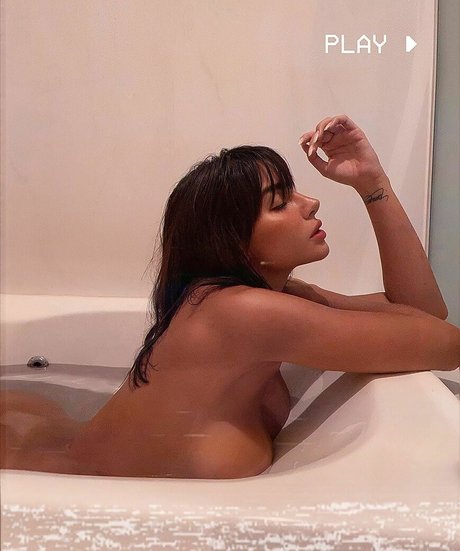 Nagie wyciekłe zdjęcie OnlyFans od Jennifer Auada
