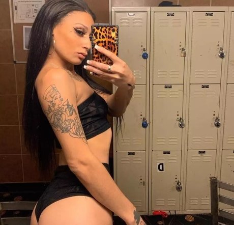 Nagie wyciekłe zdjęcie OnlyFans od Ferrri Fine