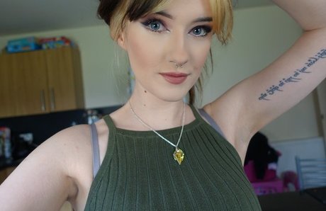 Nagie wyciekłe zdjęcie OnlyFans od Ashi