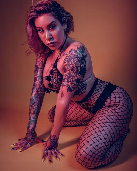 Lexi Layne
