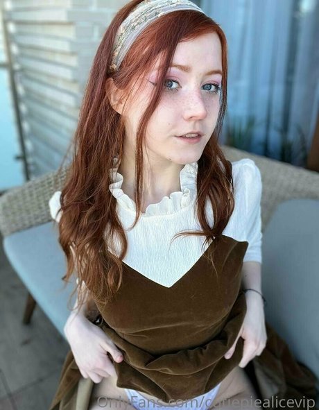 Nagie wyciekłe zdjęcie OnlyFans od Cutiepie Alice