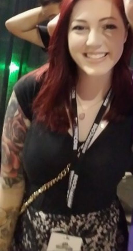 Nagie wyciekłe zdjęcie OnlyFans od Laceduplauren