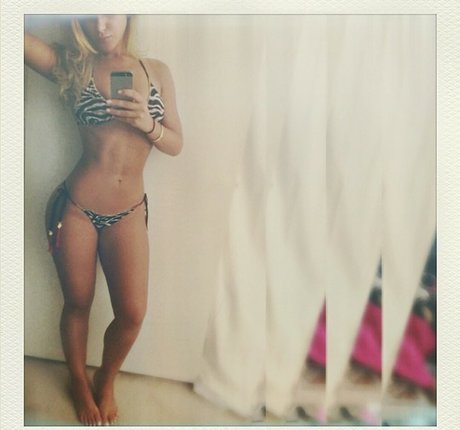 Nagie wyciekłe zdjęcie OnlyFans od Laureen Pisciotta