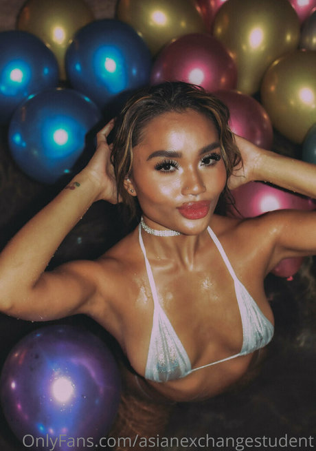 Nagie wyciekłe zdjęcie OnlyFans od Asianexchangestudent