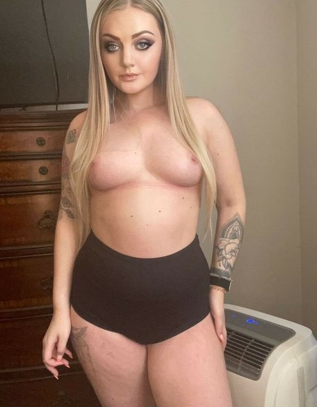 Nagie wyciekłe zdjęcie OnlyFans od Worshipashleigh