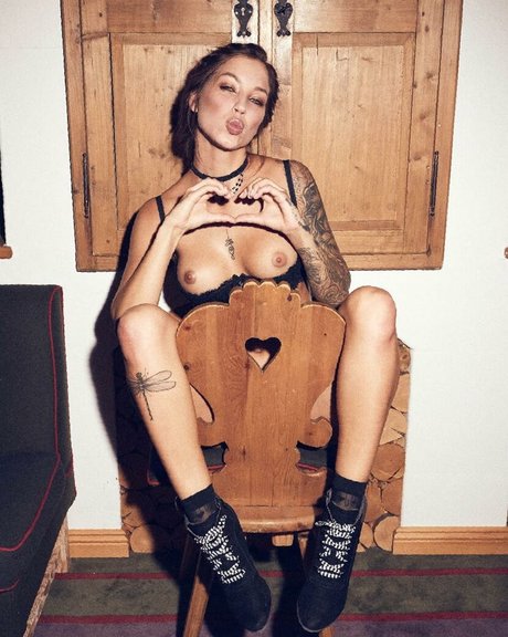 Nagie wyciekłe zdjęcie OnlyFans od Lena Klahr