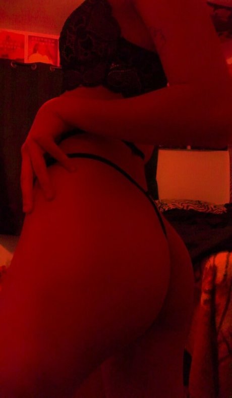 Nagie wyciekłe zdjęcie OnlyFans od Dinkhoe