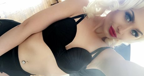 Romanie Smith