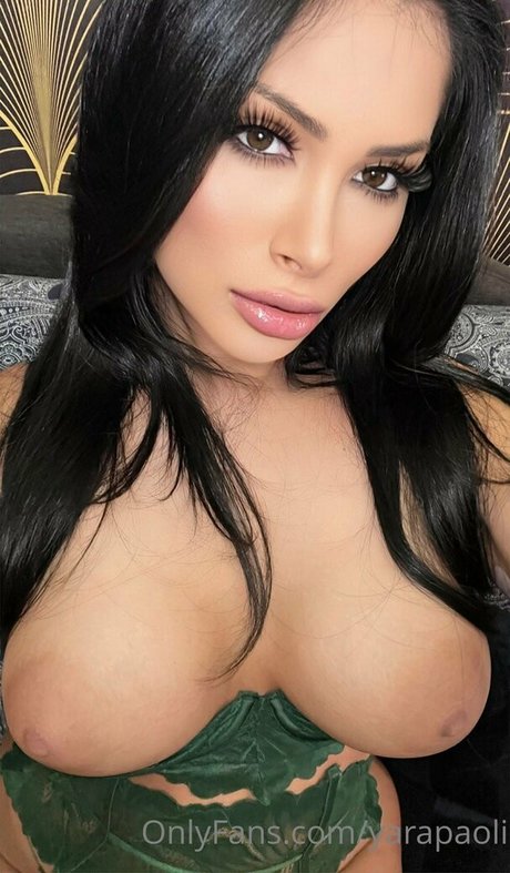 Nagie wyciekłe zdjęcie OnlyFans od Yara Paoli