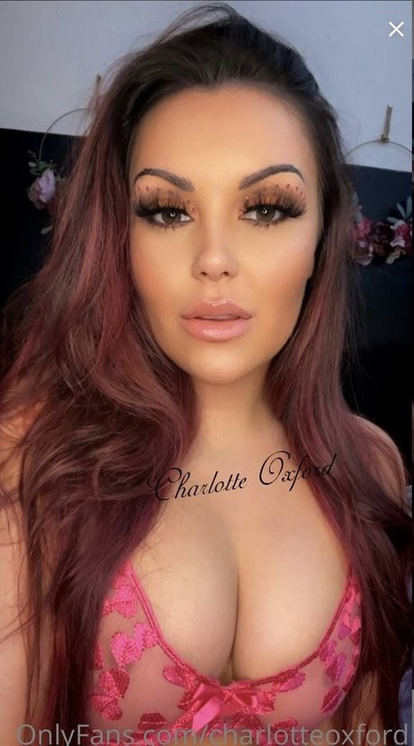 Nagie wyciekłe zdjęcie OnlyFans od Charlotte Oxford