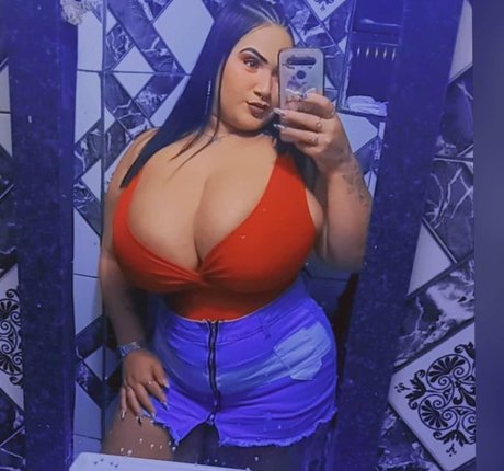 Nagie wyciekłe zdjęcie OnlyFans od Adriane Esteves