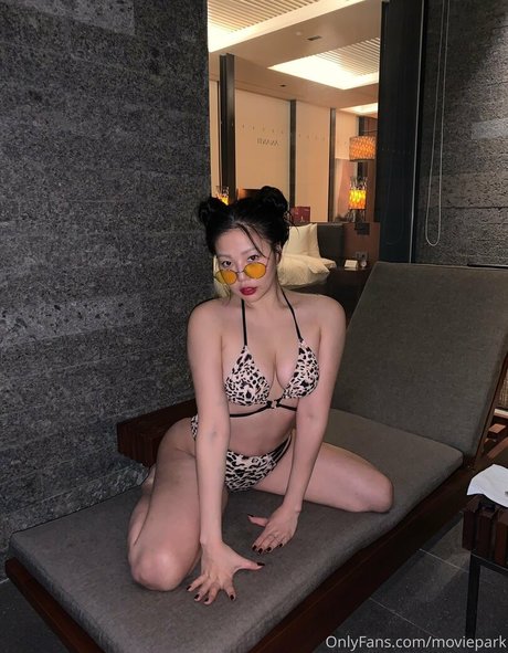Nagie wyciekłe zdjęcie OnlyFans od Mmmovie