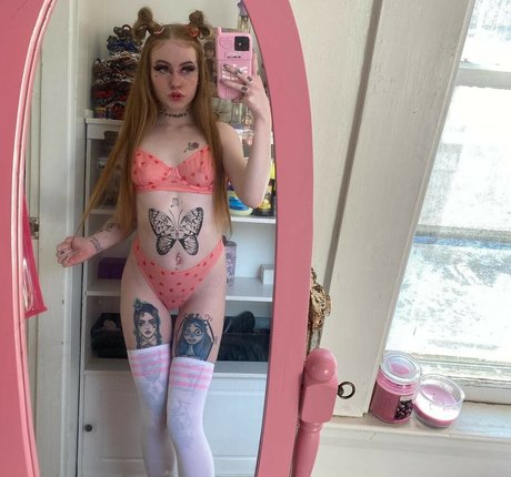 Nagie wyciekłe zdjęcie OnlyFans od Daphne Blake