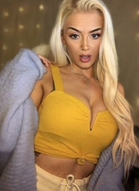 Nagie wyciekłe zdjęcie OnlyFans od Xcandylashes