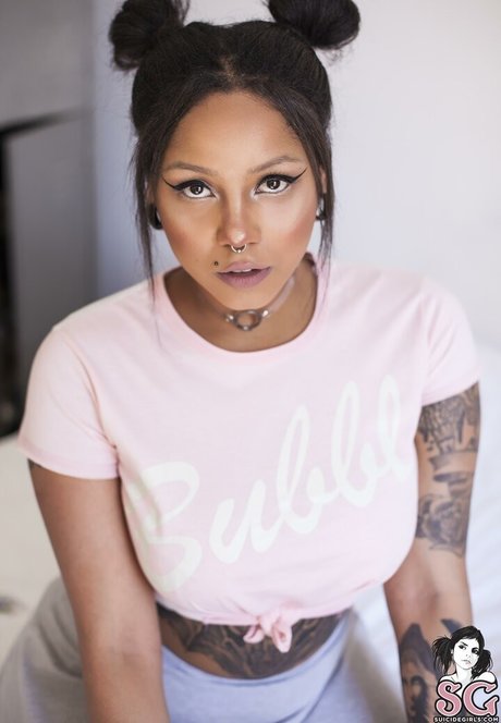 Nagie wyciekłe zdjęcie OnlyFans od Ravenna Suicide