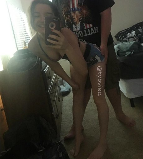 Nagie wyciekłe zdjęcie OnlyFans od Tybvisa
