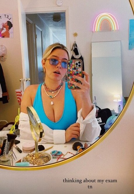 Nagie wyciekłe zdjęcie OnlyFans od Emma Topps