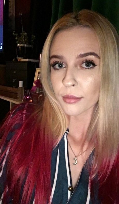Nagie wyciekłe zdjęcie OnlyFans od Courtneymarsh