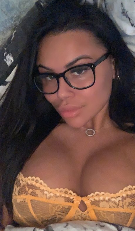 Nagie wyciekłe zdjęcie OnlyFans od Maisie Croft