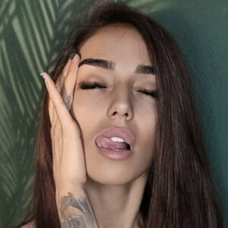 Nagie wyciekłe zdjęcie OnlyFans od Petite Loren