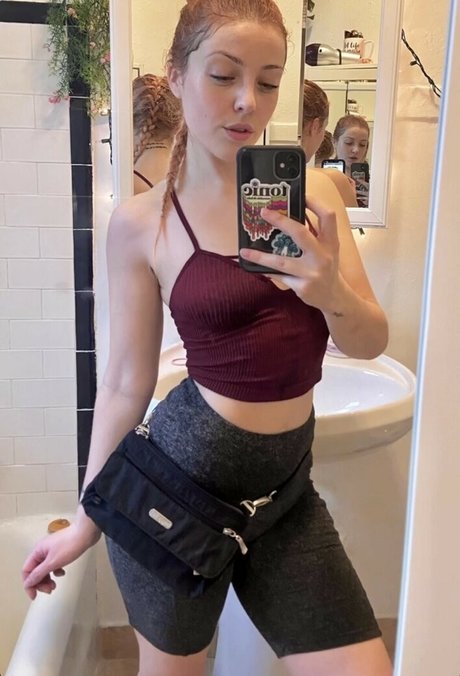 Nagie wyciekłe zdjęcie OnlyFans od Pinkthemagicdragon