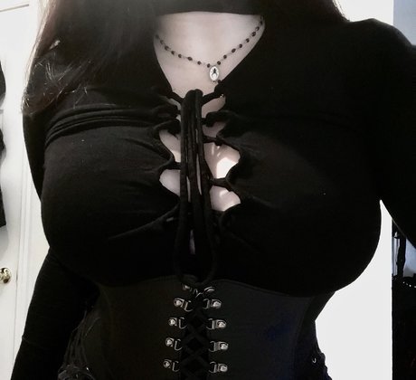 Nagie wyciekłe zdjęcie OnlyFans od Crucifixkittie