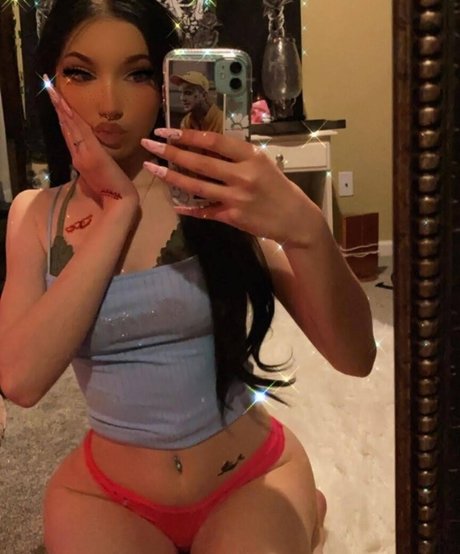Nagie wyciekłe zdjęcie OnlyFans od Pixzn