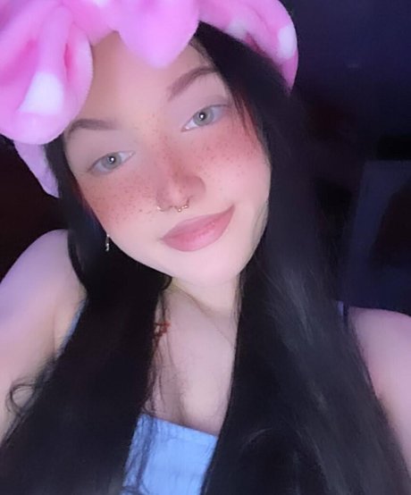 Nagie wyciekłe zdjęcie OnlyFans od Pixzn
