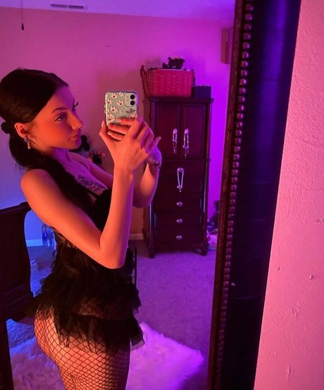 Nagie wyciekłe zdjęcie OnlyFans od Pixzn