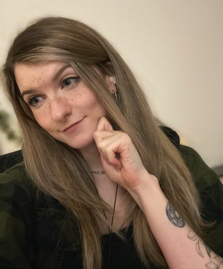 Nagie wyciekłe zdjęcie OnlyFans od Lumenti