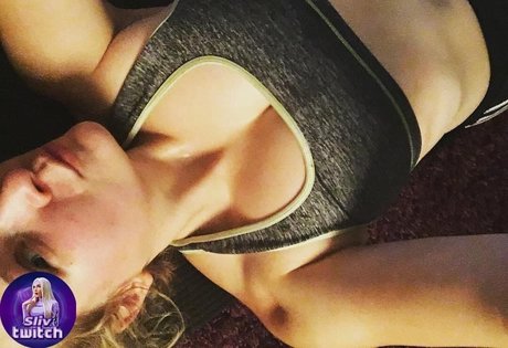 Nagie wyciekłe zdjęcie OnlyFans od Sintica