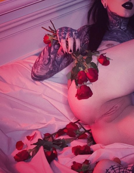 Nagie wyciekłe zdjęcie OnlyFans od Erotic Funeral