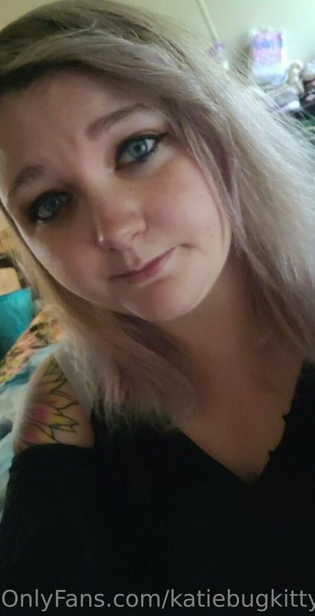 Nagie wyciekłe zdjęcie OnlyFans od Katiebugkitty122