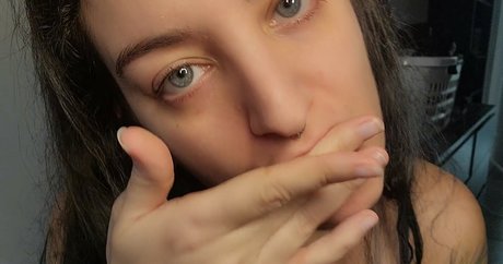 Nagie wyciekłe zdjęcie OnlyFans od Malaftermidnight